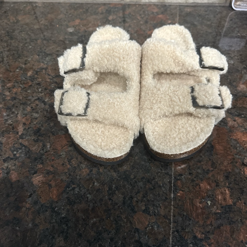 Outwoods Cream Women’s Sandals